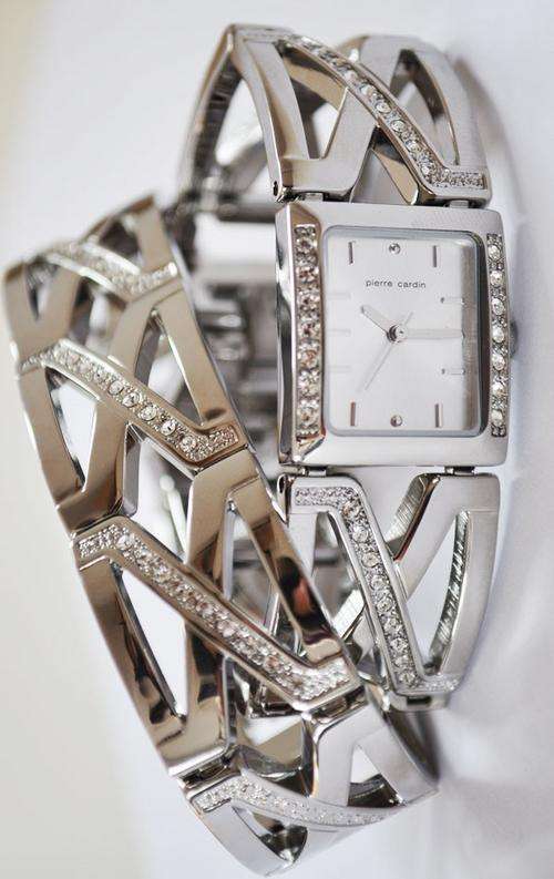 *BRAND NEW* Pierre Cardin Ladies Silver Bracelet and Watch Set with Crystals P556392S