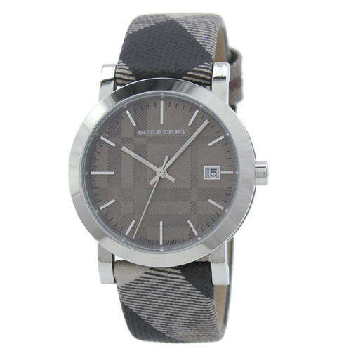 **NO RESERVE**Burberry Nova Check*W/ Box Papers etc**R5400**