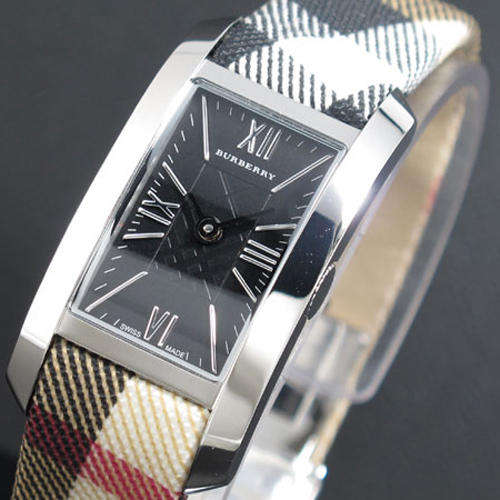 *LOW STARTS PRICE*GORGEOUS WATCH* Ladies Burberry Heritage**W/Box, Papers, etc*