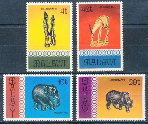 MALAWI  1977 -    Handicrafts - Wood Carvings  FULL SET    -  FINE  MINT