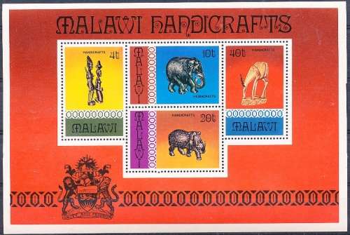 MALAWI  1977 -    Handicrafts - Wood Carvings    MINI-SHEET   -  FINE  MINT