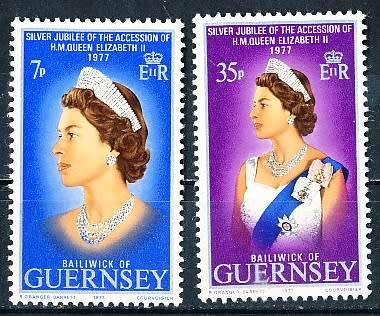 GUERNSEY   - 1977    Queen Elizabeth II  COMPLETE   SET  -   FINE  MINT
