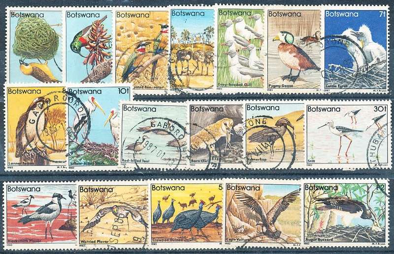 BOTSWANA  1982  -  Birds  FULL  SET    -    FINE    USED