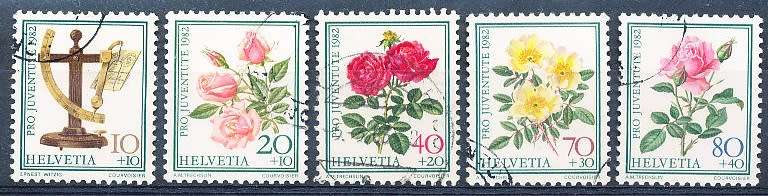 SWITZERLAND  1982 -  Pro Juventute - Stamp Day - Roses  SET   - FINE  USED