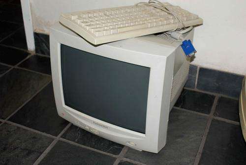 Packard Bell 14" Monitor and keyboard