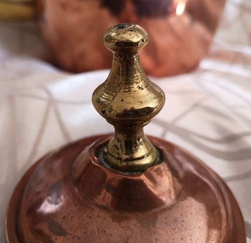 Free Postage. LARGE VINTAGE SOLID COPPER and  BRASS KETTLE