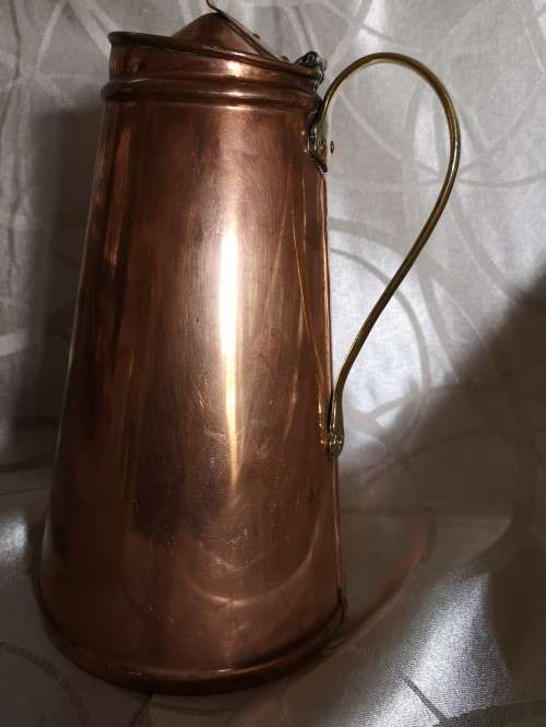 Free Postage. LARGE VINTAGE COPPER MILK JUG