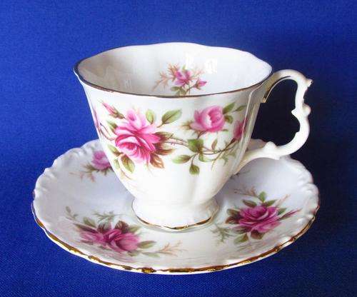 Royal Albert "Romance" Duo