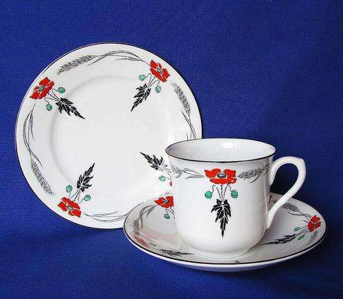 Shelley Art Deco Red "Poppy" Trio - Pattern # 11326