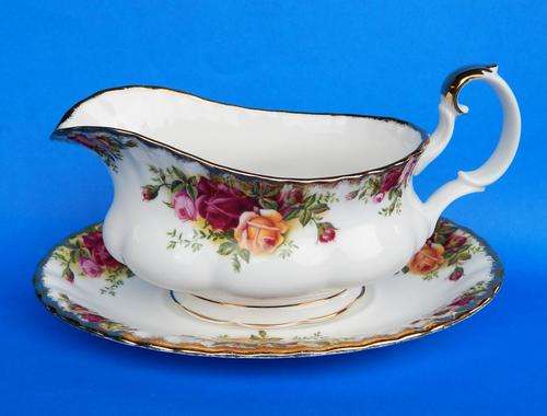 Royal Albert "Old Country Roses" Gravy Boat With Tray - Made In England
