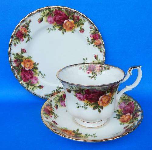 Royal Albert " Old Country Roses " Trio - Made In England - Original 1962 Backstamp