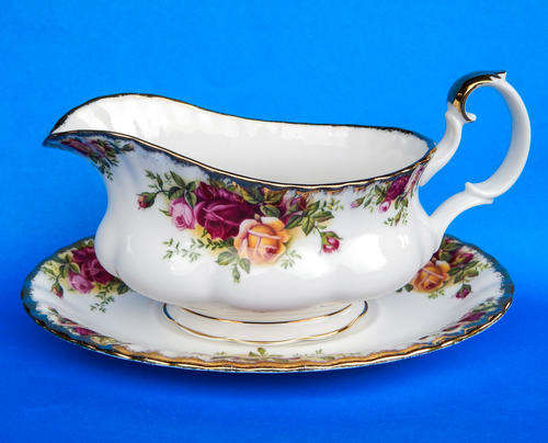 Royal Albert "Old Country Roses" Gravy Boat With Tray - Made In England