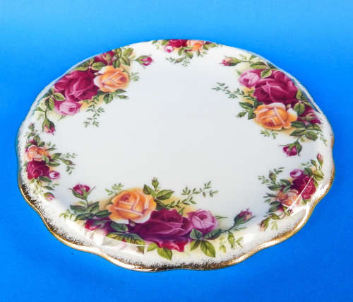 Royal Albert " Old Country Roses " Ceramic Teapot Stand - Made In England
