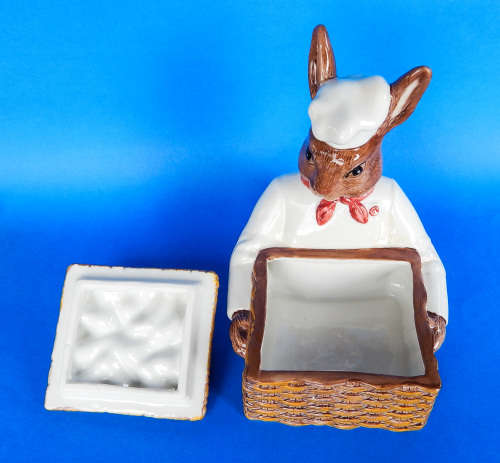 Royal Doulton Limited Edition " Country Manor Chef " Candy Box Bunnykins DBD 7