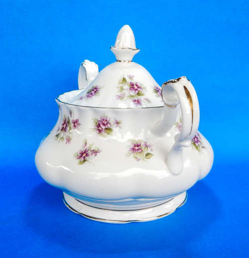 Royal Albert " Sweet Violets " Two Handled Lidded Sugar Bowl - Made In England