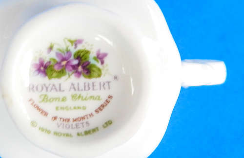 Royal Albert Flower Of The Month MINIATURE Duo - February - Violets - Made In England