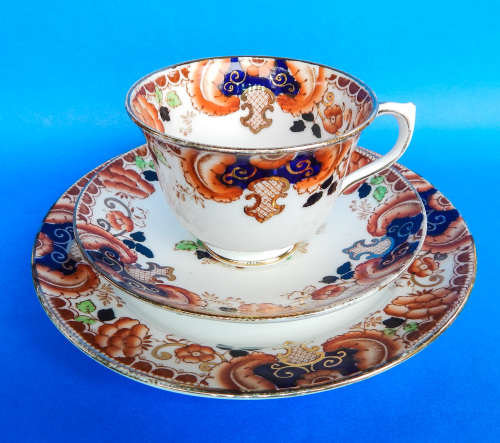 Royal Albert Crown China " Gladiola " Trio - 1927-1935 - Made In England