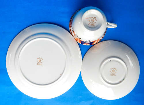 Royal Albert Crown China " Gladiola " Trio - 1927-1935 - Made In England