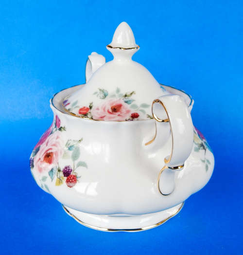 Royal Albert " ROSA " Two Handled Lidded Sugar Bowl