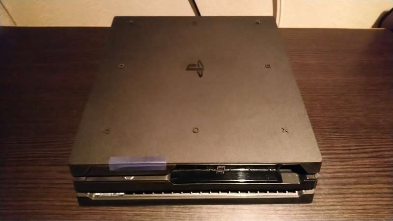 PS4 PRO 1TB CONSOLE & EXTRA CONTROLLER BUNDLE / BOXED / BUY NOW