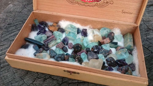 Mixed lot: Aquamarine, Garnet, Tourmaline, Topaz, Opal, Ruby & Amethyst