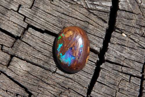 Boulder Opal cabochon 5ct FREE POSTAGE IN SA