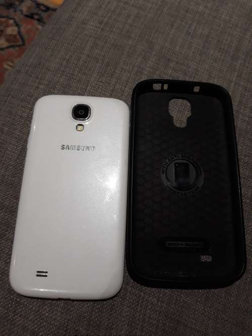 SAMSUNG GALAXY S4