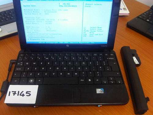 Compaq Mini 110 Atom Notebook. No Battery. Works with Power supply