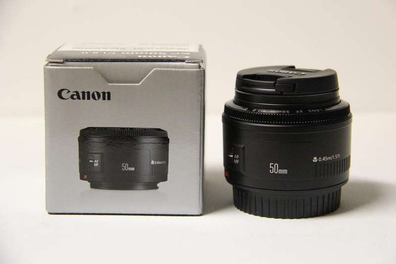 Canon EF 50mm f/1.8 II Lens - LIKE NEW