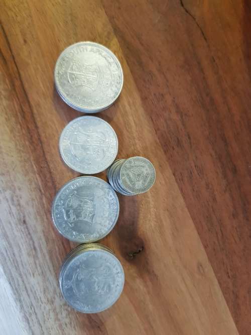 WOW! BEAUTIFUL LOT OF SILVER COINS!! 2 1/2 Shillings, 2 SHILLINGS & 3d $$$ Crazy R1 Start!!!!