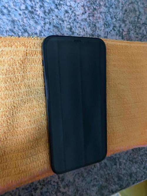 GREAT DEAL!!! **Black IPhone 12 Up For Grabs** LIKE NEW