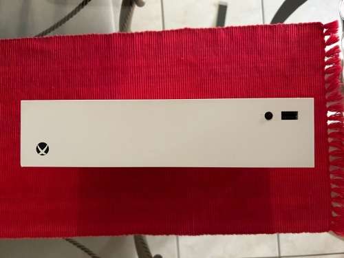 WOW!! X BOX ONE SERIES S DIGITAL 512GB SSD MINT AS NEW**UP FOR GRABS**
