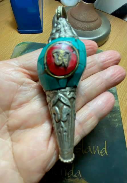 Tibetan Himalayan handmade vintage red coral turquoise silver Holy Ritual Sankh conch shell