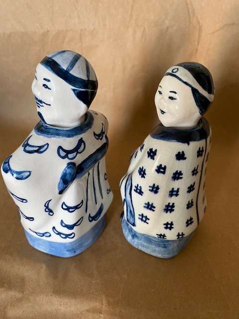 VINTAGE GLAZED BISQUE CHINESE NODDERS