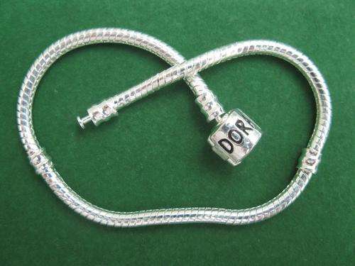 *** STUNNING 925 SILVER PANDORA STYLE BRACELET ***