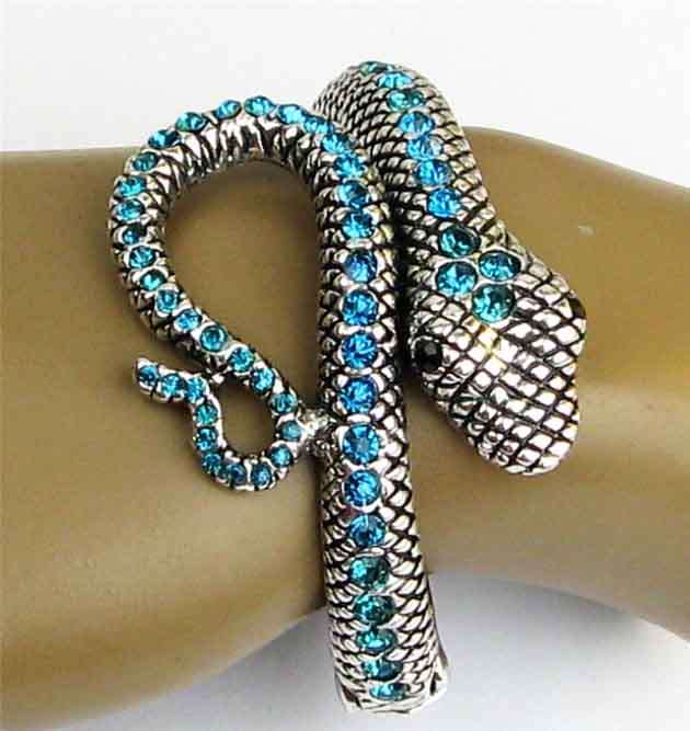 *** STUNNING SWAROVSKI CRYSTALS SNAKE BRACELET ***