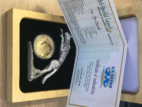 2002 Special Launch Set  "De Wildt" Cheetah with sterling silver cheetah 1oz 24crt Gold Mintage 250