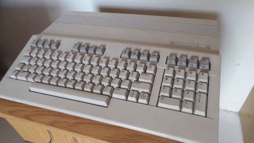 Commodore 128