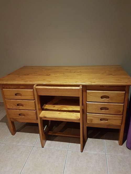 Pine Kids Desk