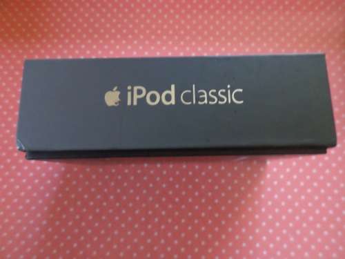 iPod Classic 160GB Pristine condition original box with manuals and unused earphones