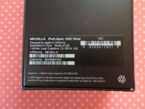 iPod Classic 160GB Pristine condition original box with manuals and unused earphones