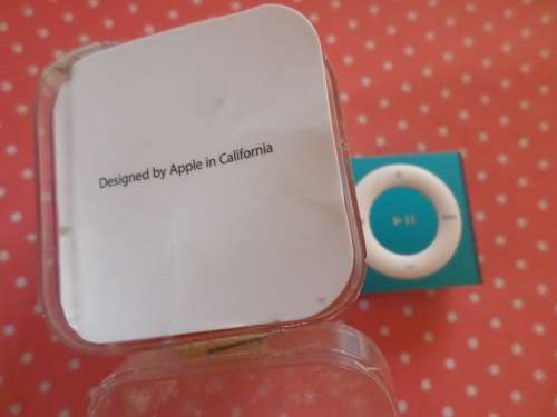 iPod Shuffle 2GB