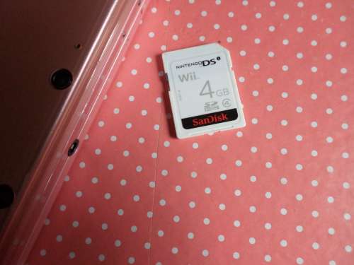 Nintendo 3DS Coral Pink with games and LOTS of accessories