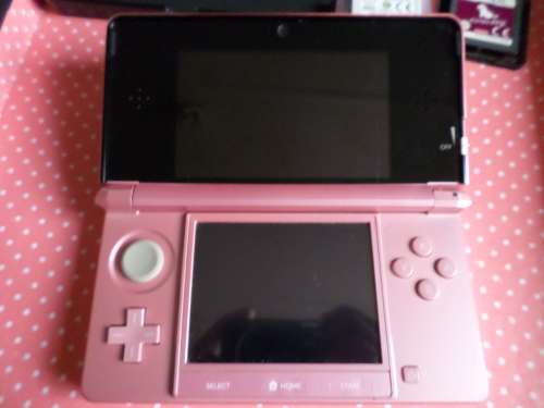 Nintendo 3DS Coral Pink with games and LOTS of accessories
