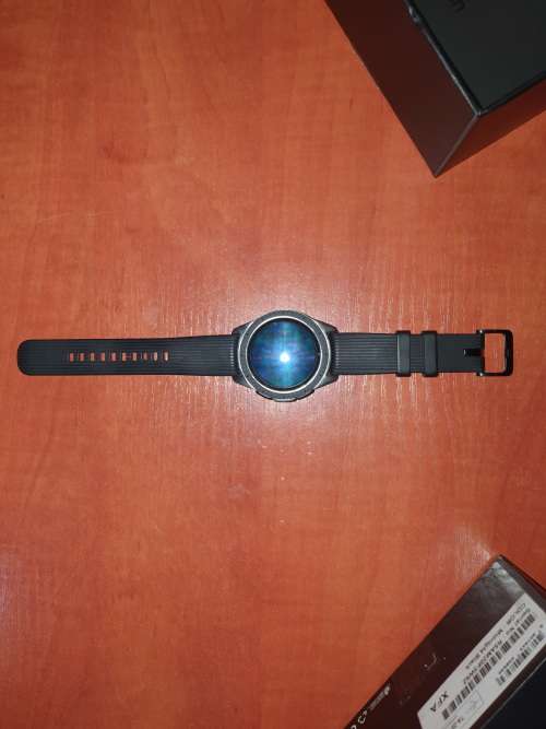 Samsung Galaxy 42mm Smart Watch 2019