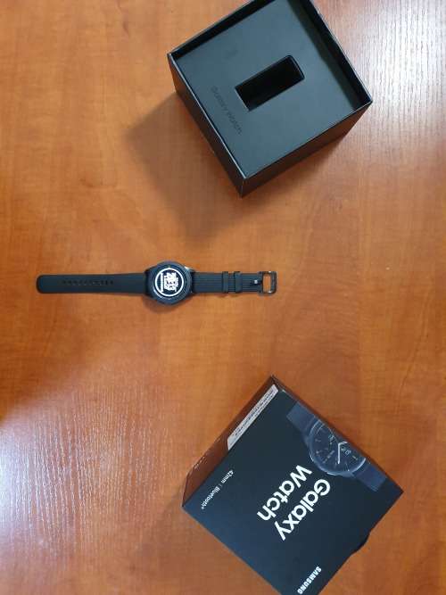 Samsung Galaxy 42mm Smart Watch 2019