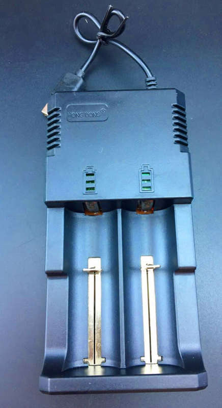 Multifunctional Battery Charger 18650, 14500, 266500, 16340