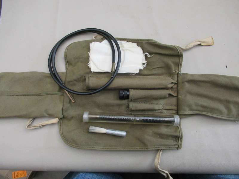 2 Vintage gun cleaning kits