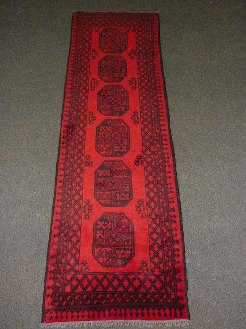 Red afghan runner         284x81