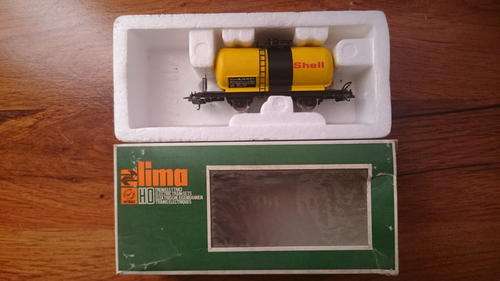 Lima HO gauge Petrol Wagon - Shell (BOXED)